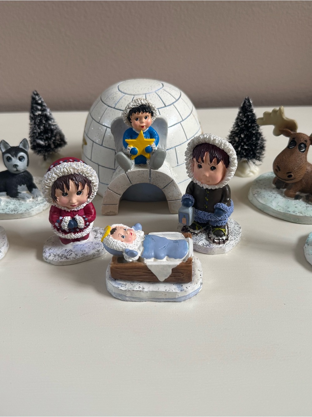 Winter Nativity igloo Figurine Set – White, Blue, Red